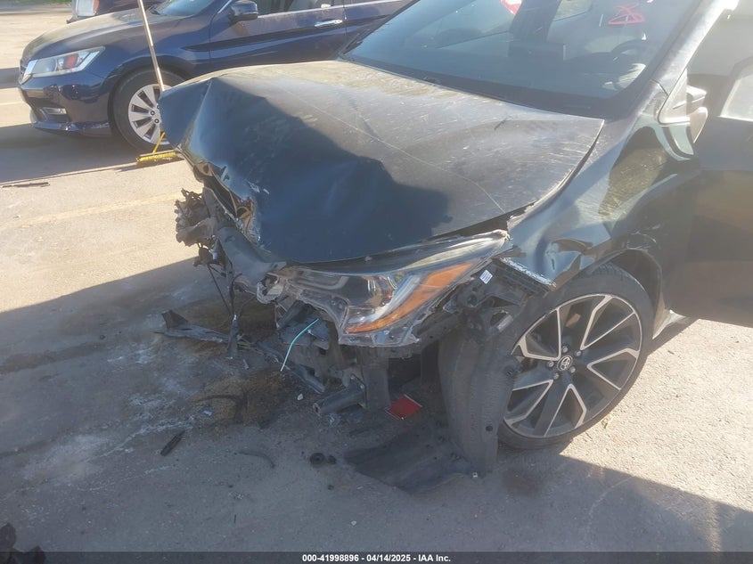 2019 TOYOTA COROLLA XSE - JTNK4RBE7K3044049