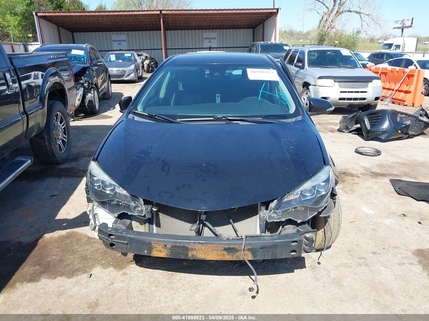 2018 TOYOTA COROLLA VIN: 5YFBURHE1JP760446