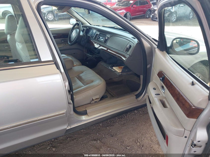 2006 MERCURY GRAND MARQUIS VIN: 2MEFM75WX6X632985