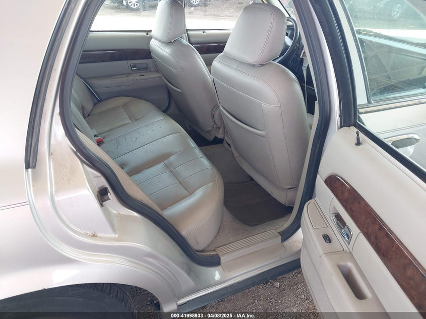 2006 MERCURY GRAND MARQUIS VIN: 2MEFM75WX6X632985