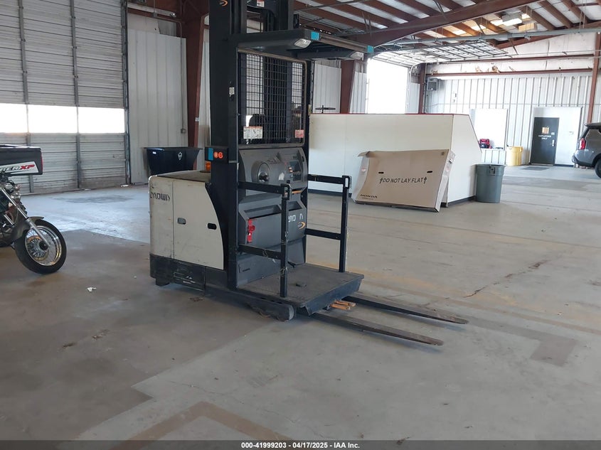 2016 Miscellaneous Crown Sp3520-30 beige null null 0000000001A478775 photo #1