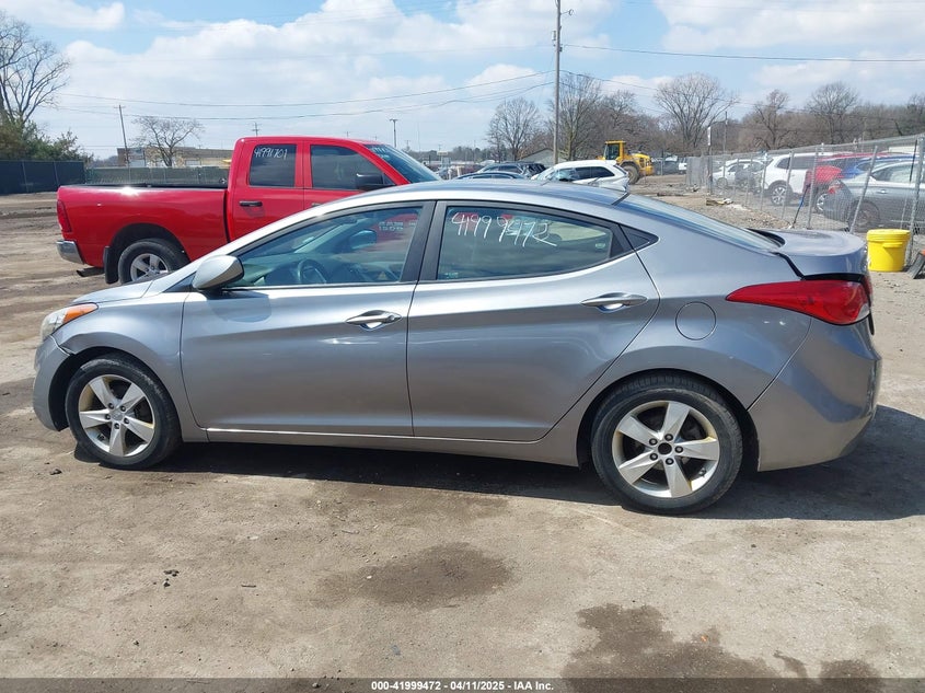 2011 HYUNDAI ELANTRA VIN: KMHDH4AE4BU128230