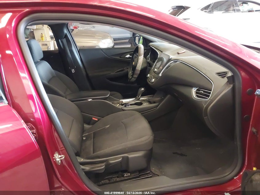 2018 CHEVROLET MALIBU VIN: 1G1ZD5ST4JF126062