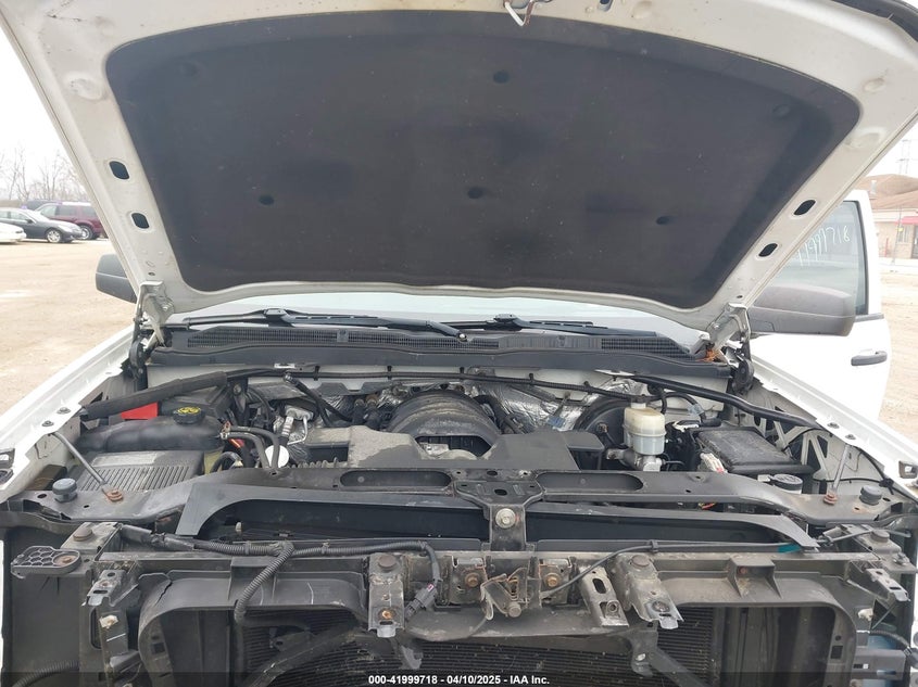 2014 CHEVROLET SILVERADO 1500 VIN: 3GCUKREC6EG194197