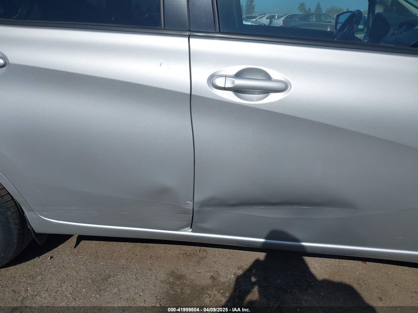 2018 NISSAN VERSA NOTE VIN: 3N1CE2CP4JL370832