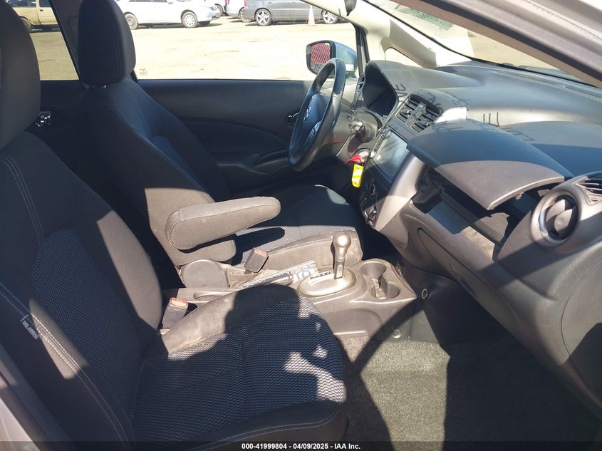 2018 NISSAN VERSA NOTE VIN: 3N1CE2CP4JL370832