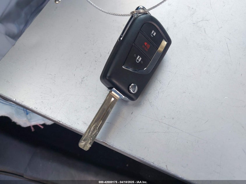 2019 TOYOTA RAV4 HYBRID LE - 2T3MWRFV9KW006563