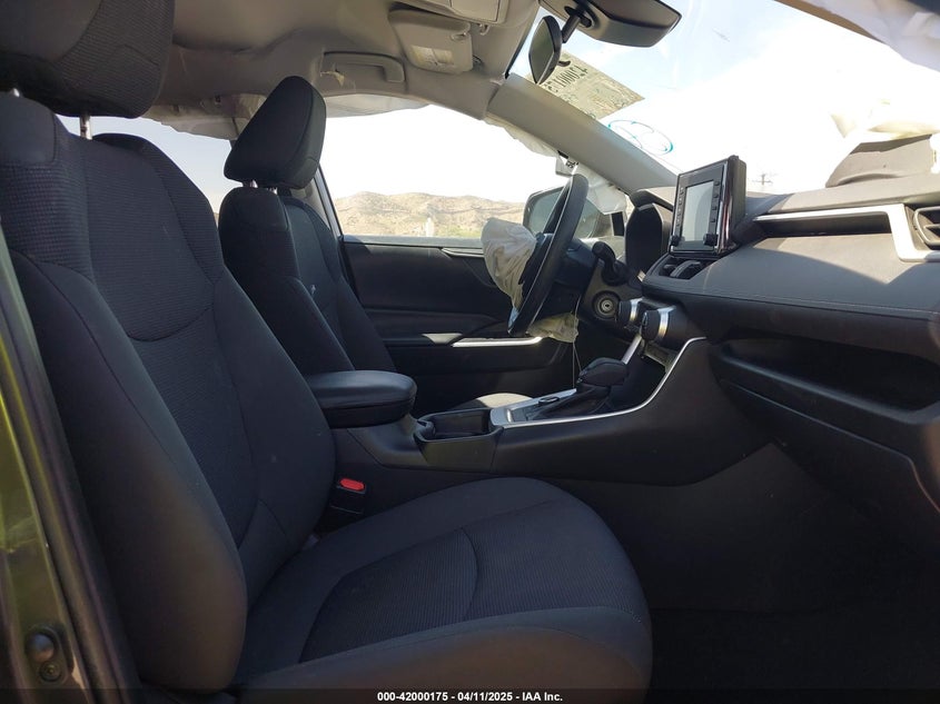 2019 TOYOTA RAV4 HYBRID LE - 2T3MWRFV9KW006563