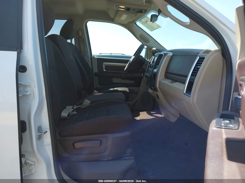 2019 RAM 1500 CLASSIC VIN: 1C6RR7GTXKS587196
