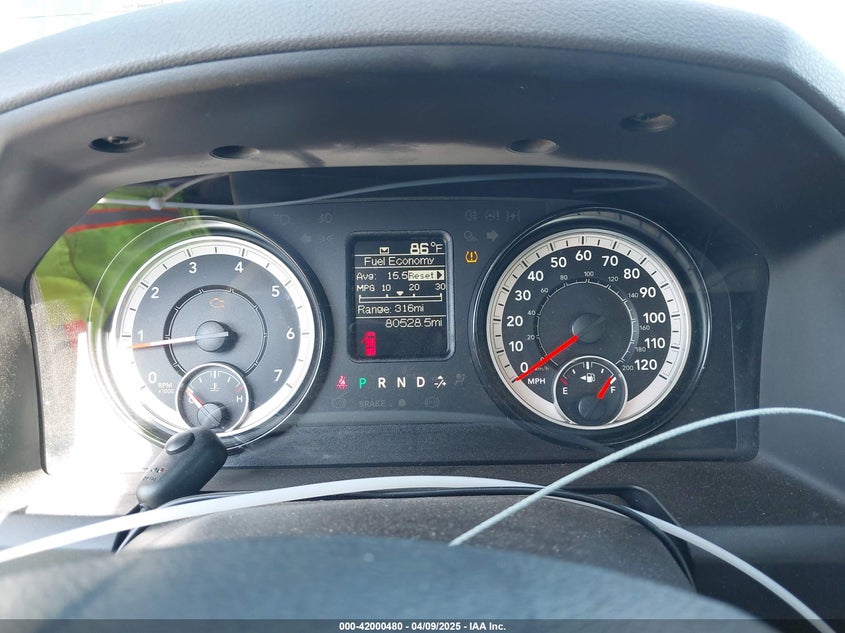 2019 RAM 1500 CLASSIC VIN: 1C6RR6FG0KS613674