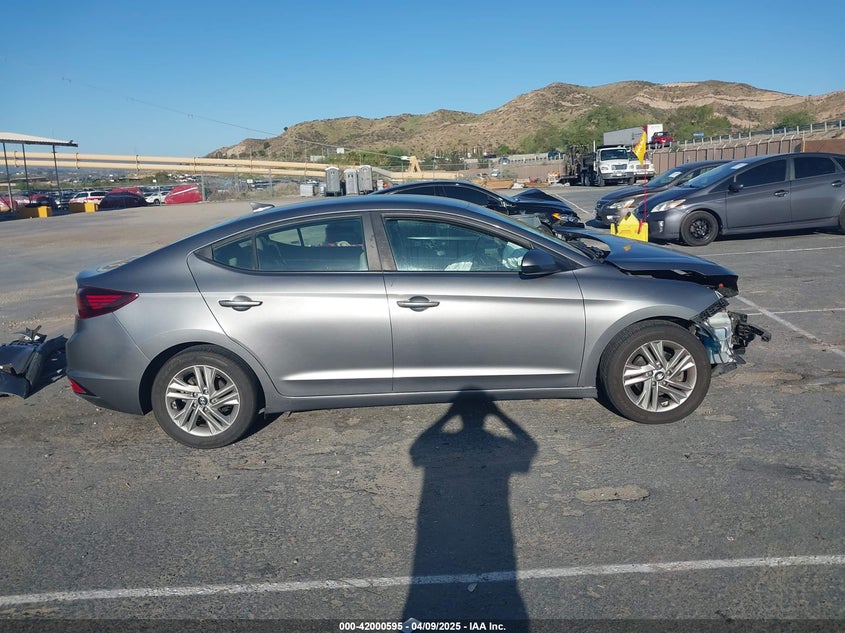 2019 HYUNDAI ELANTRA VIN: 5NPD84LF0KH422566