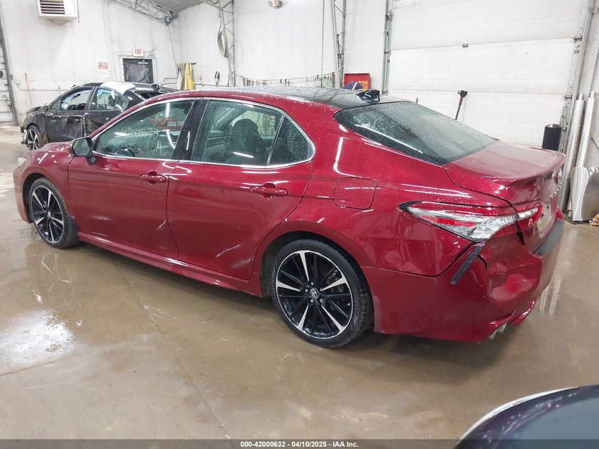 2018 TOYOTA CAMRY VIN: 4T1BZ1HK7JU500320