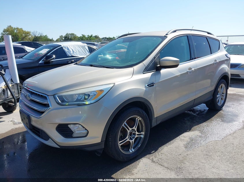 VIN 1FMCU9GD6HUC16286 2017 FORD ESCAPE SE