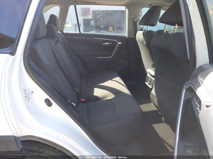 2021 TOYOTA RAV4 XLE - 2T3P1RFV4MC210249