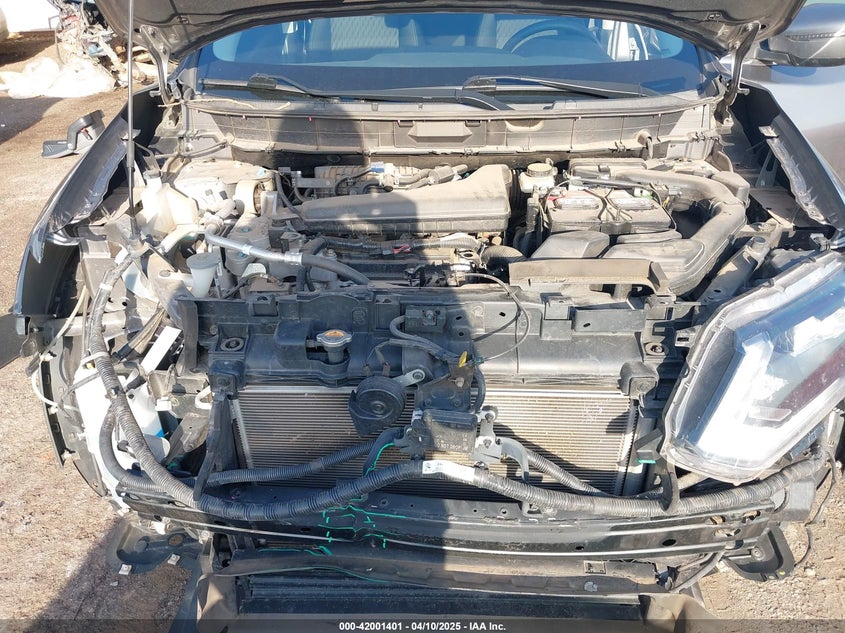 2020 NISSAN ROGUE SV FWD - KNMAT2MT1LP537595