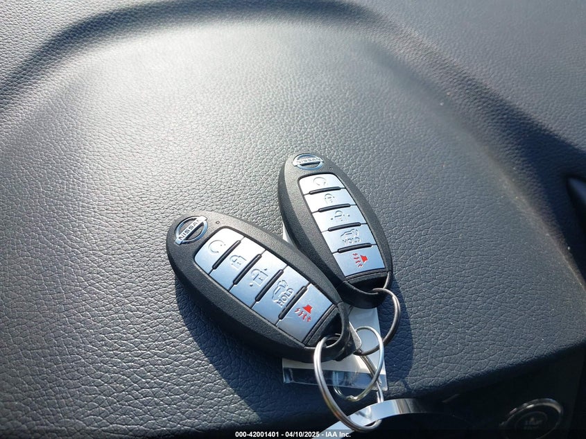 2020 NISSAN ROGUE SV FWD - KNMAT2MT1LP537595