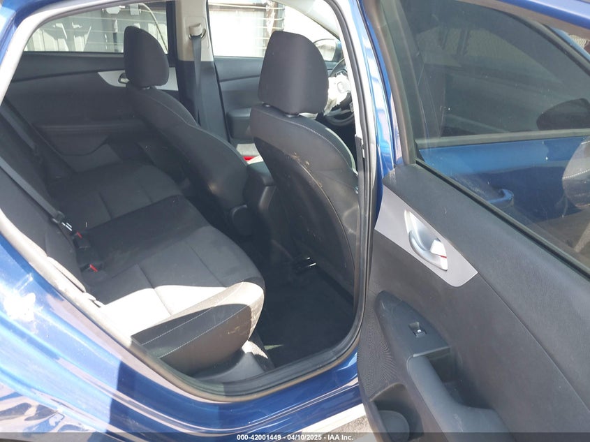 2024 KIA FORTE VIN: 3KPF24AD2RE724435