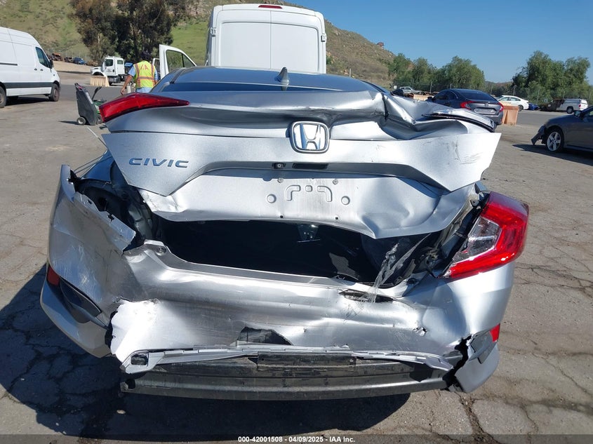 VIN 2HGFC2F79JH507818 2018 HONDA CIVIC EX