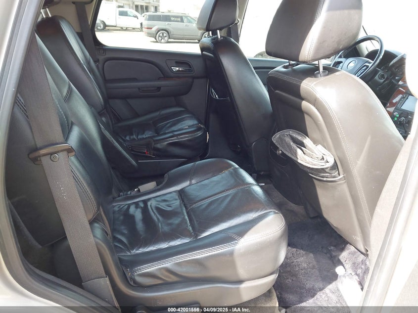 2007 CHEVROLET TAHOE VIN: 1GNFK13047R121214
