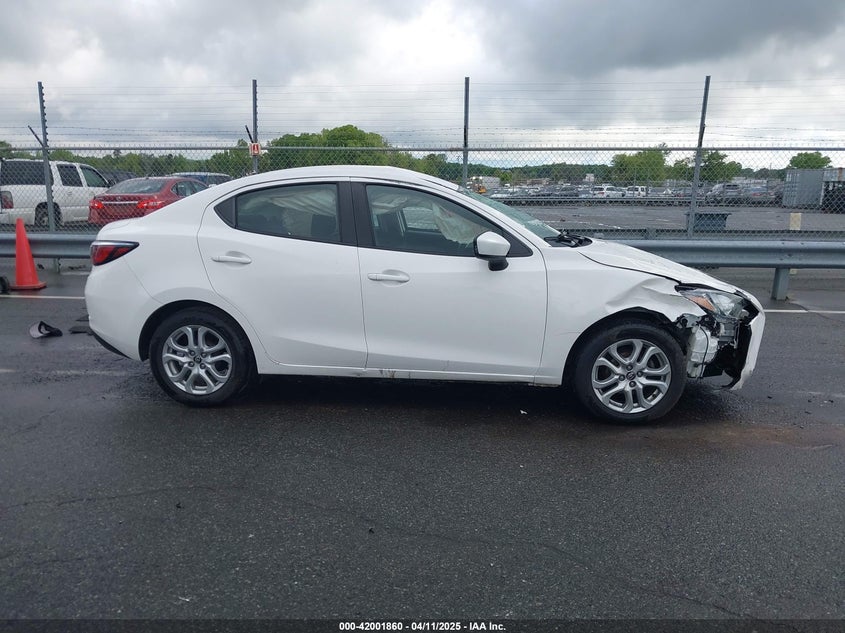 2017 TOYOTA YARIS IA VIN: 3MYDLBYV2HY156094