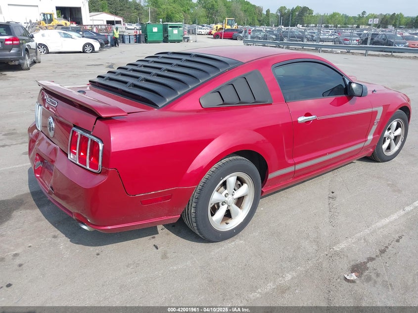 2008 FORD MUSTANG VIN: 1ZVHT82H285194618
