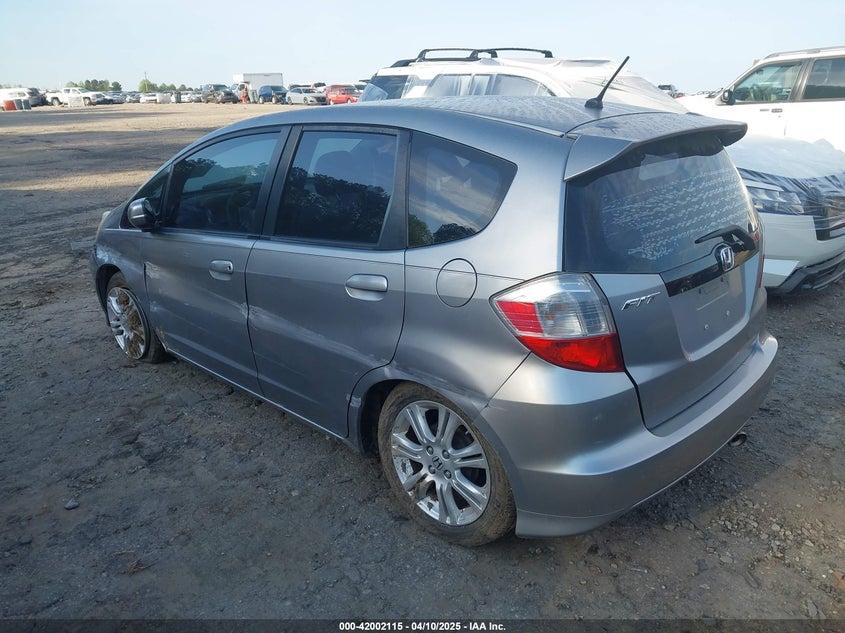 2009 HONDA FIT VIN: JHMGE88469C000715