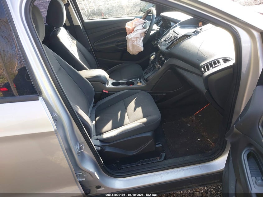 2016 FORD ESCAPE VIN: 1FMCU0F71GUA05308