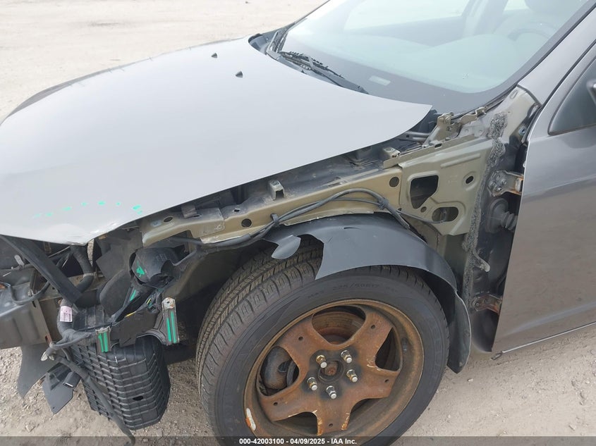 2011 FORD FUSION VIN: 3FAHP0HA6BR104531