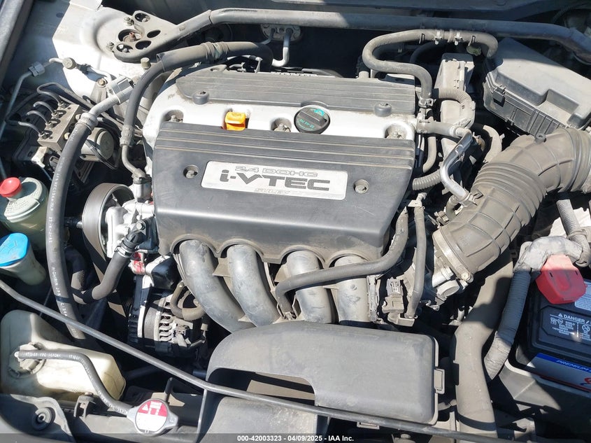 2008 HONDA ACCORD VIN: JHMCP26828C042762