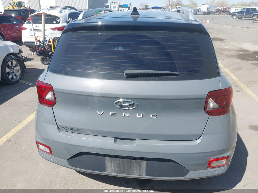 2022 HYUNDAI VENUE VIN: KMHRC8A34NU193027