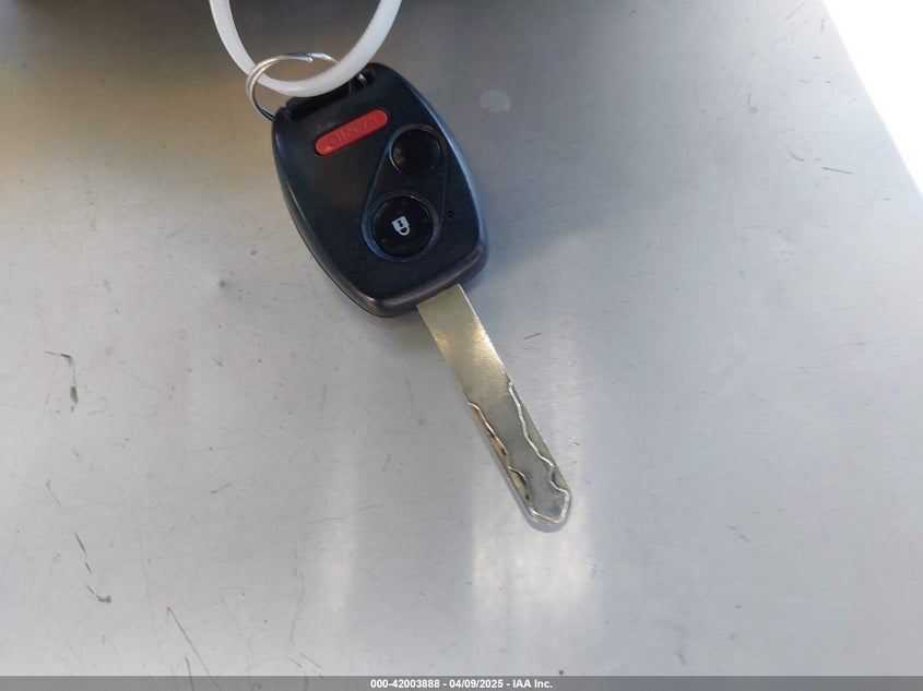 2010 HONDA CIVIC VIN: 19XFA1F54AE031082