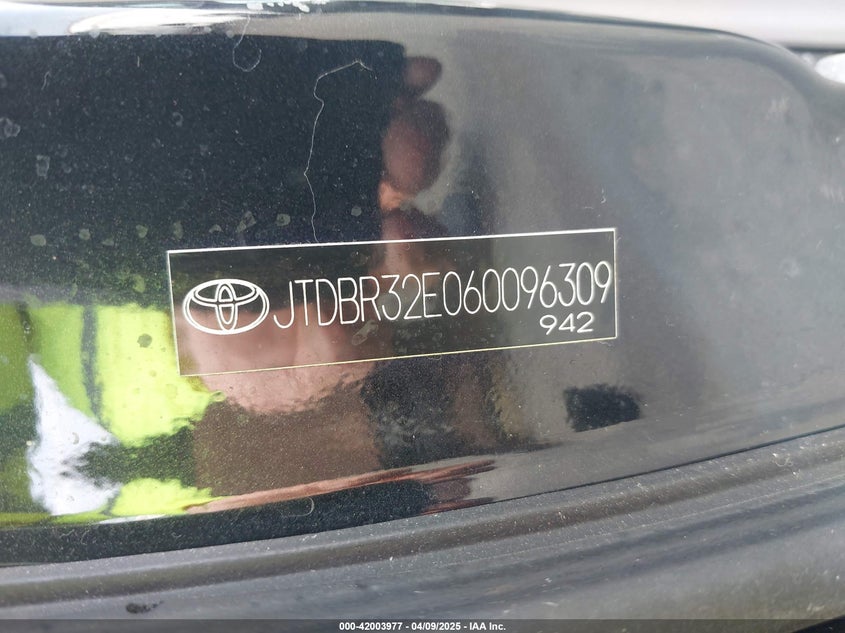 2006 TOYOTA COROLLA VIN: JTDBR32E060096309