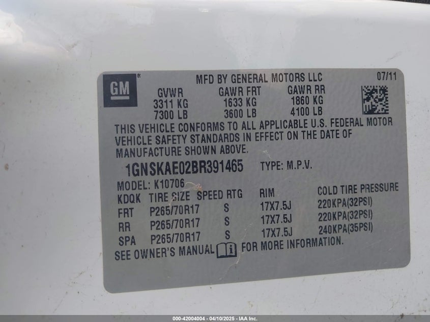 2011 CHEVROLET TAHOE VIN: 1GNSKAE02BR391465