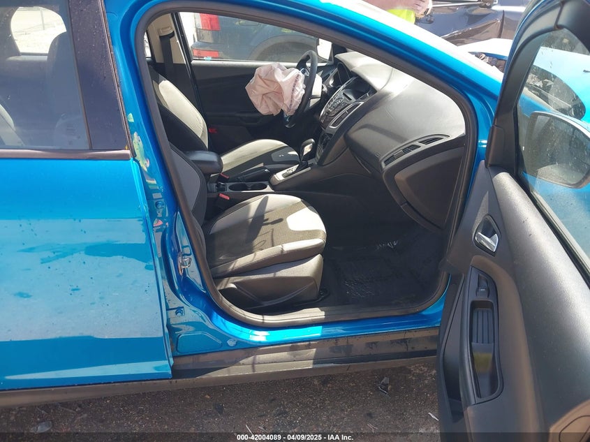 2014 FORD FOCUS VIN: 1FADP3K20EL383687