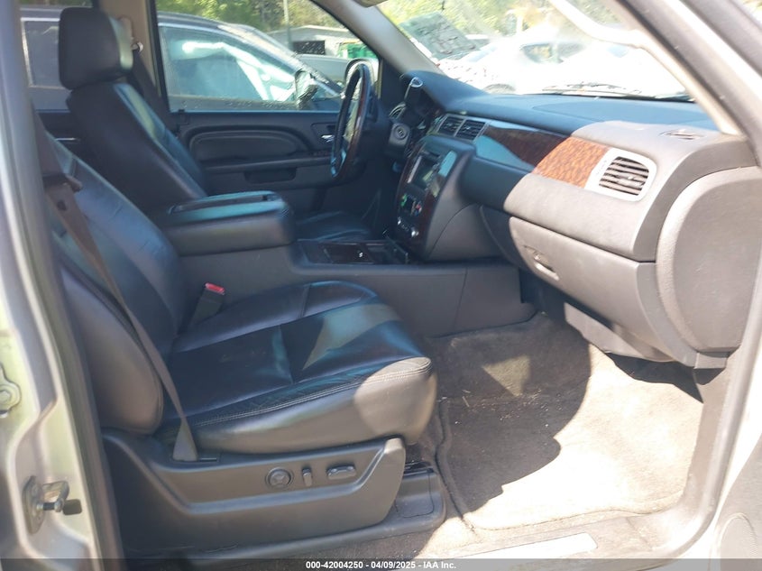 2010 GMC YUKON VIN: 1GKUKEEF8AR104016