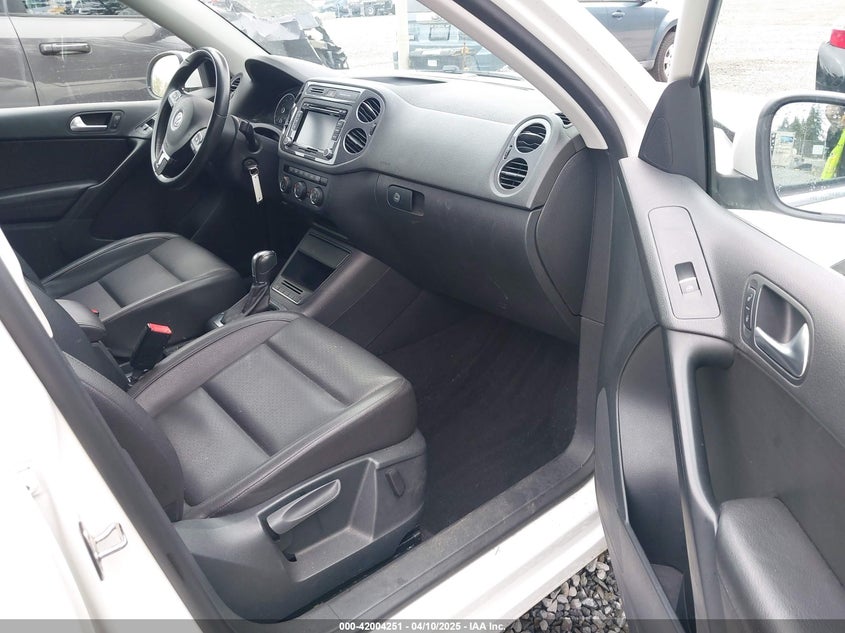 2013 VOLKSWAGEN TIGUAN SE - WVGBV3AX9DW623039