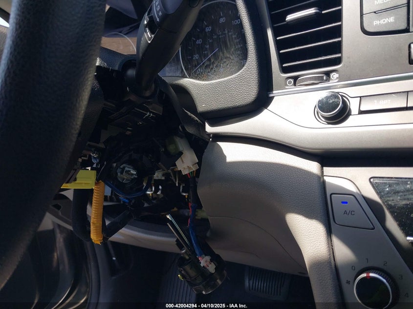 2018 HYUNDAI ELANTRA VIN: KMHD74LFXJU453469