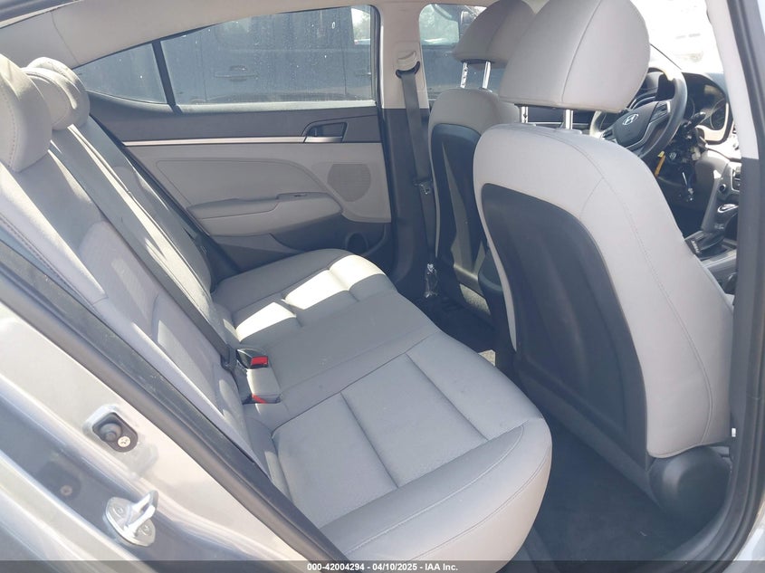 2018 HYUNDAI ELANTRA VIN: KMHD74LFXJU453469