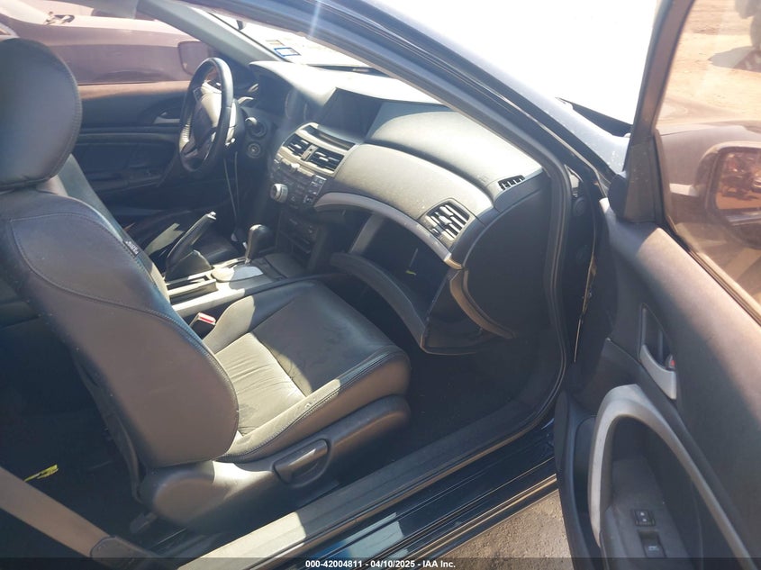2012 HONDA ACCORD VIN: 1HGCS2B81CA000868