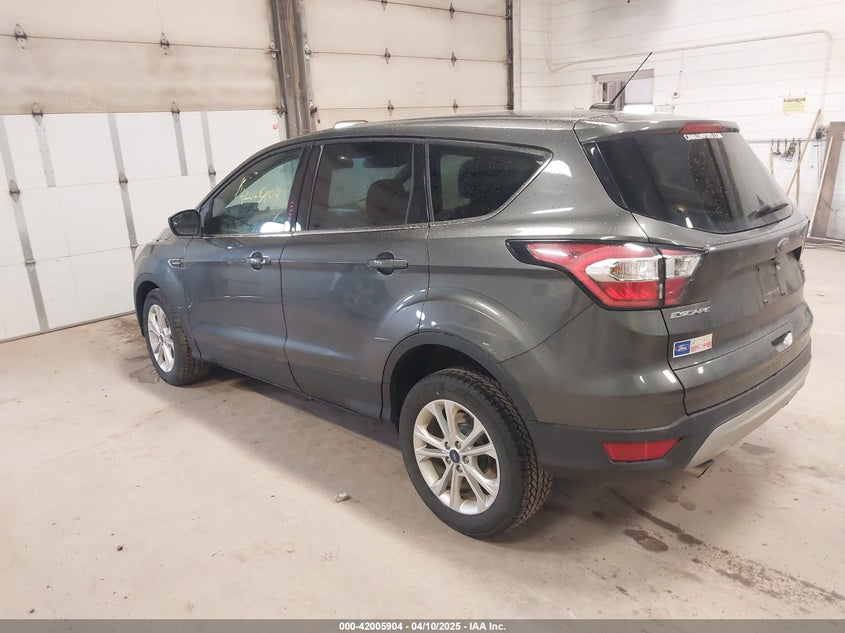 2017 FORD ESCAPE VIN: 1FMCU9G90HUC96633