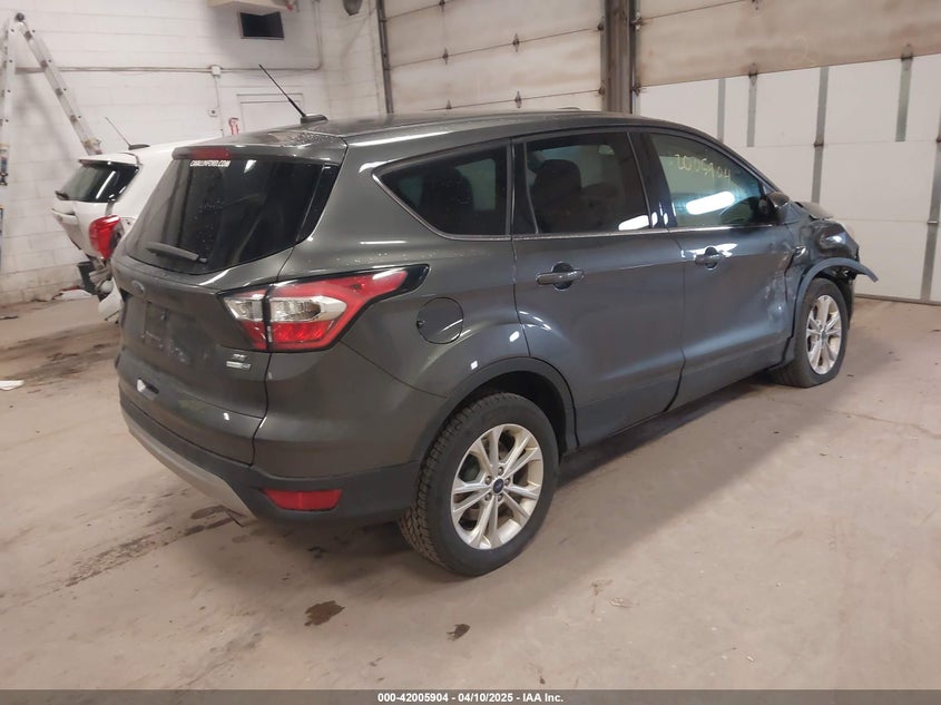 2017 FORD ESCAPE VIN: 1FMCU9G90HUC96633