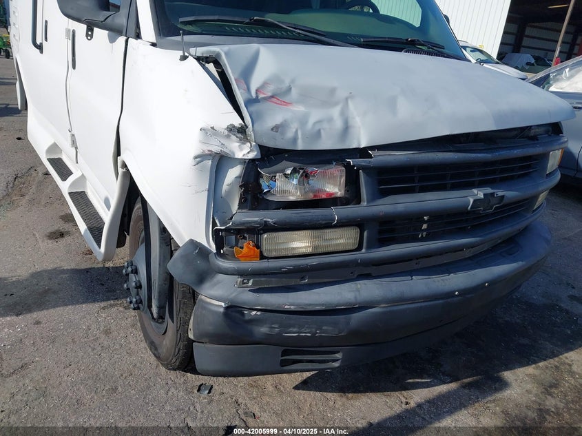 2000 Chevrolet Express Rv Cutaway VIN: 1GBHG31R5Y1208852 Lot: 42005999