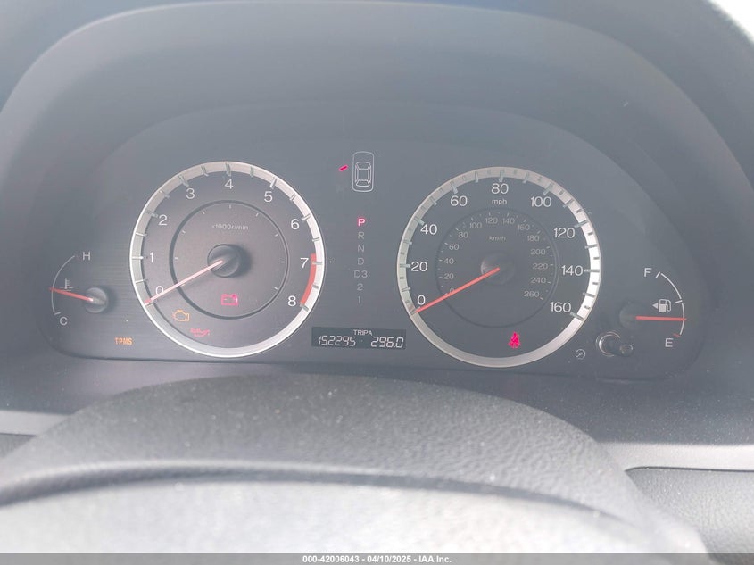 2011 HONDA ACCORD VIN: 1HGCP2F6XBA002627
