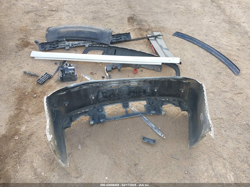 2015 CHRYSLER 300 LIMITED - 2C3CCAAG3FH756467