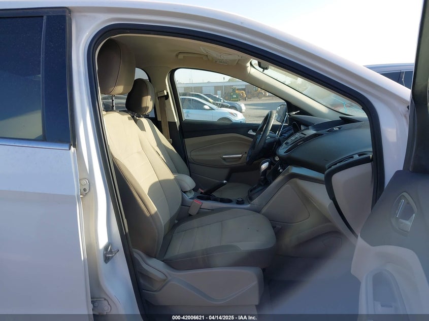 2016 FORD ESCAPE VIN: 1FMCU0GX6GUB62475