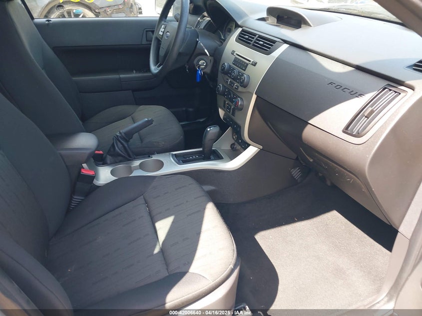 2011 FORD FOCUS VIN: 1FAHP3FN2BW100531