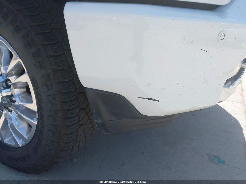 2021 Chevrolet Silverado 2500 - 1GC4YREY3MF184575