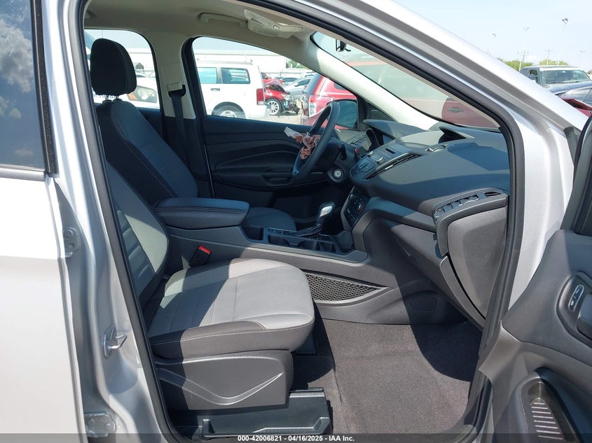 VIN 1FMCU0F77HUB79210 2017 FORD ESCAPE S