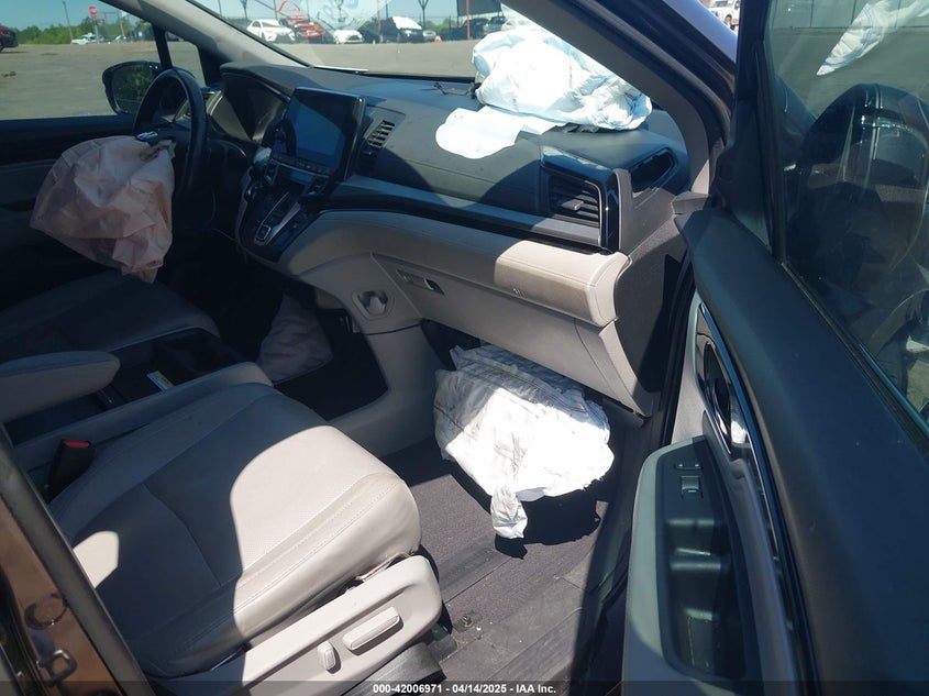 2018 HONDA ODYSSEY VIN: 5FNRL6H97JB072241
