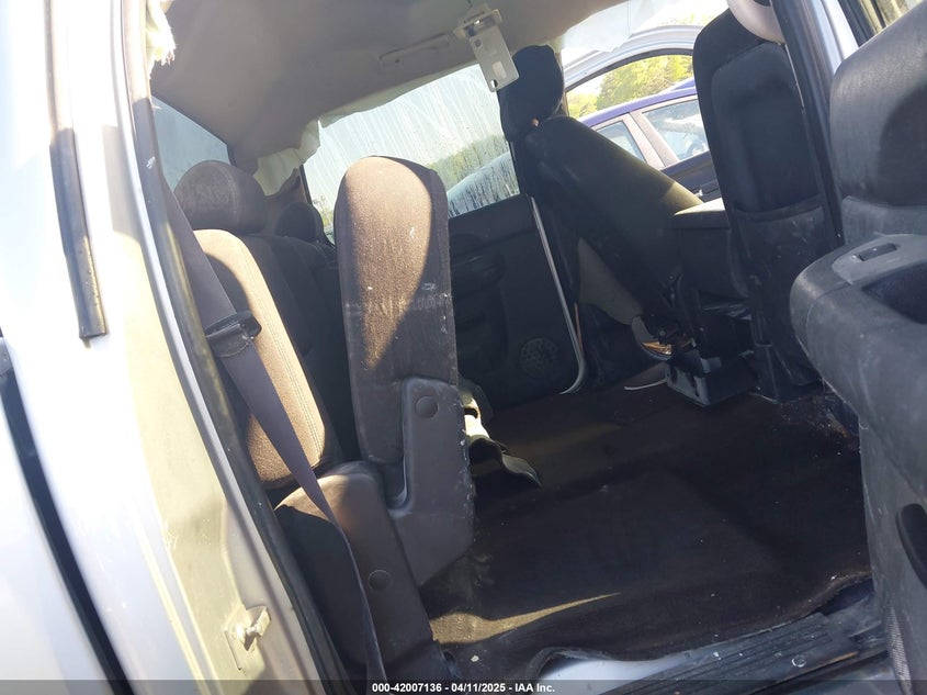 2011 CHEVROLET SILVERADO VIN: 3GCPCSE01BG247679